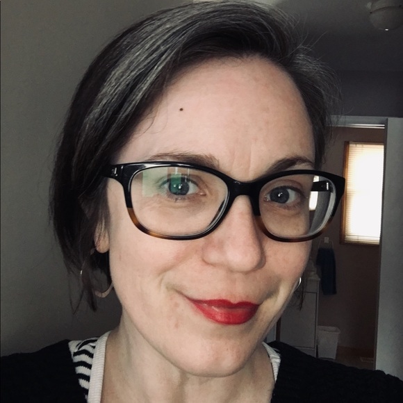 Meet your Posher, Valarie - Picture 1 of 1